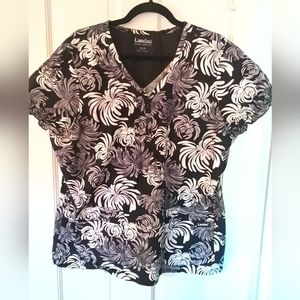 Womens scrub top XL